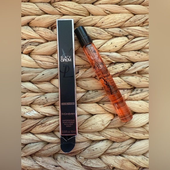 Yves Saint Laurent Black Opium Travel Spray - Picture 3 of 3